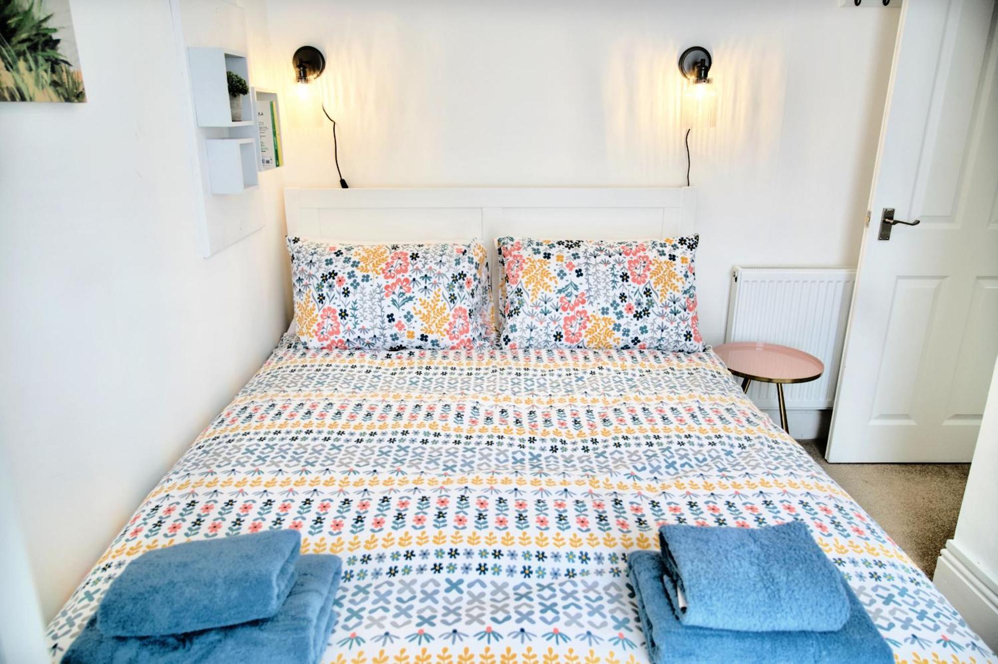 Harbour & Mountain Views, Porthmadog House, Sleeps 9, 4 Bedrooms, Two And Half Bathrooms Экстерьер фото